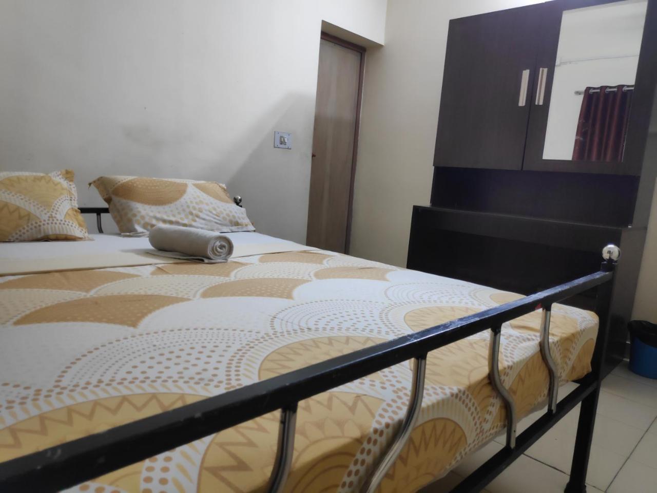 Hotel Silver Space Ernakulam Extérieur photo